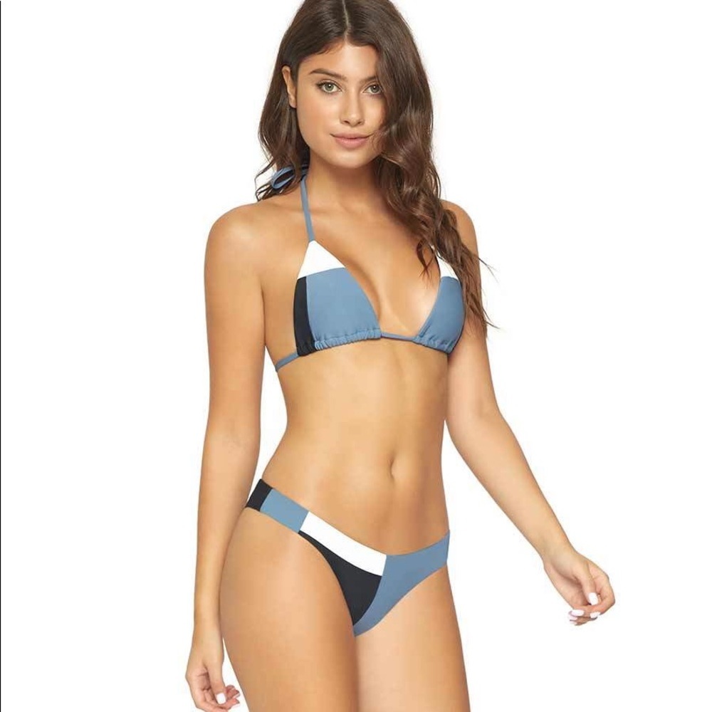 Piliq Goemetric Print bikini top and bottom